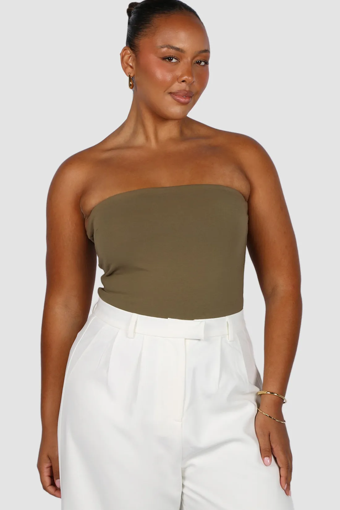 april_top_olive_2.webp Fayt Tops | APRIL TOP OLIVE