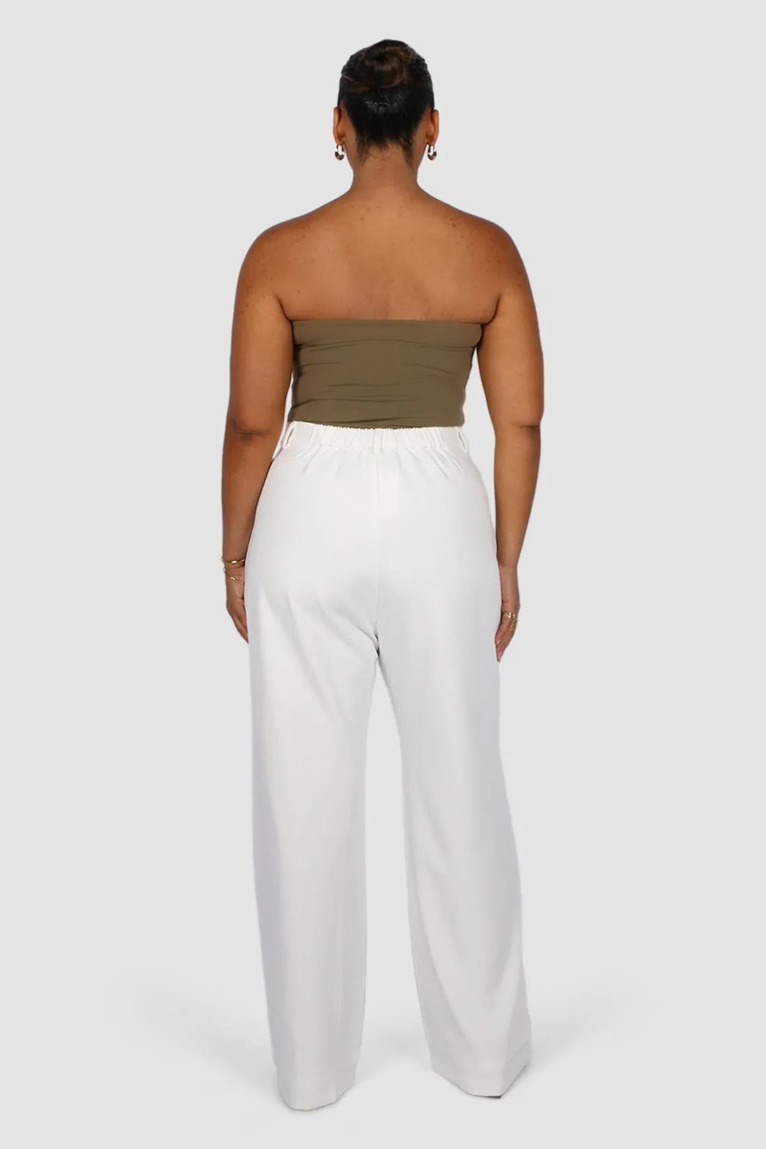 april_top_olive_3.webp Fayt Tops | APRIL TOP OLIVE