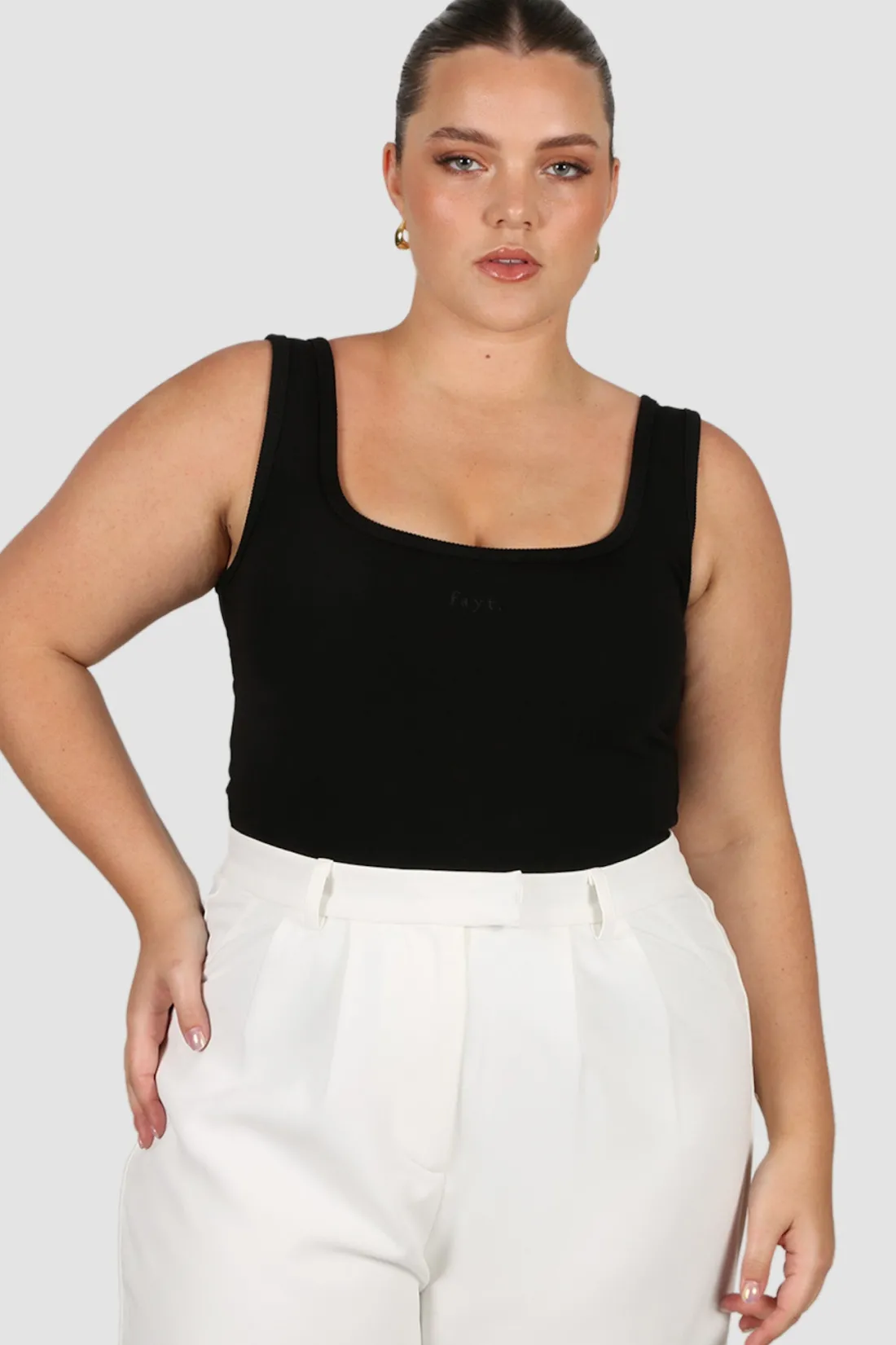fayt_logo_tank_blackout_4.webp Fayt Tops | Activewear | LOGO TANK BLACKOUT