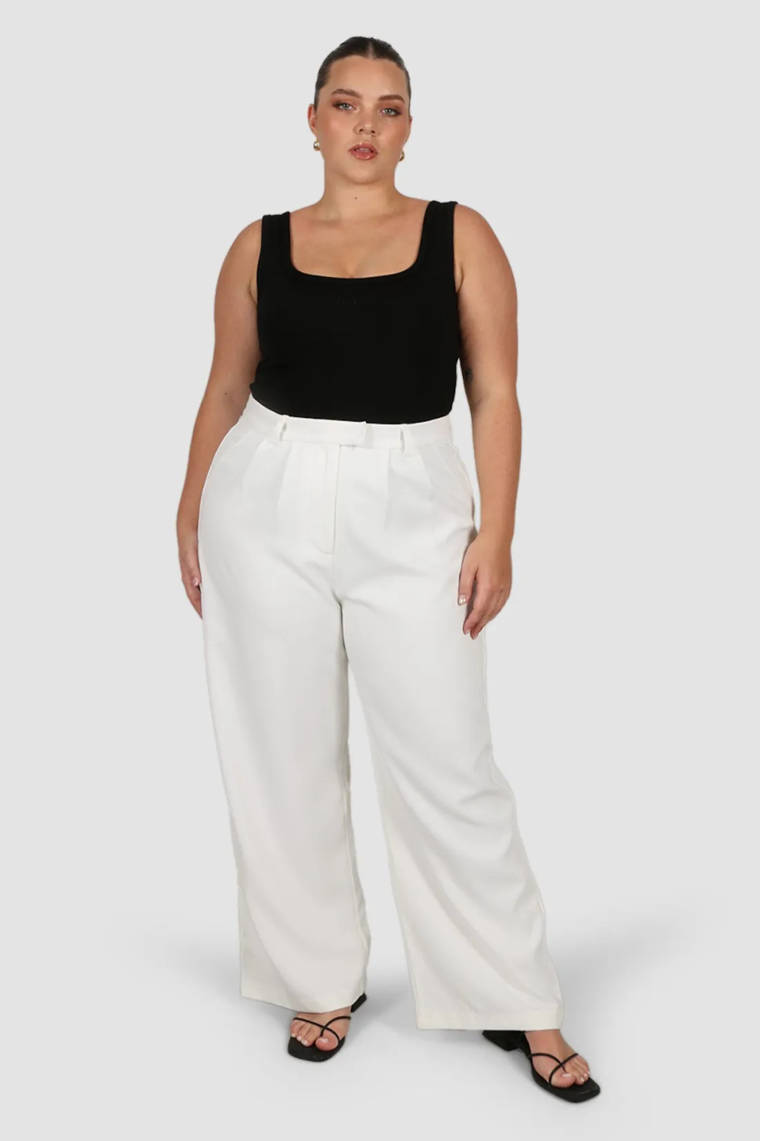 fayt_logo_tank_blackout_7.webp Fayt Tops | Activewear | LOGO TANK BLACKOUT