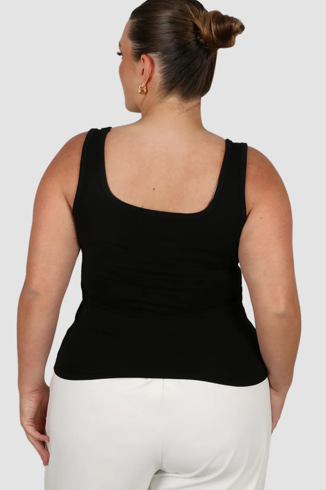 fayt_logo_tank_blackout_9.webp Fayt Tops | Activewear | LOGO TANK BLACKOUT