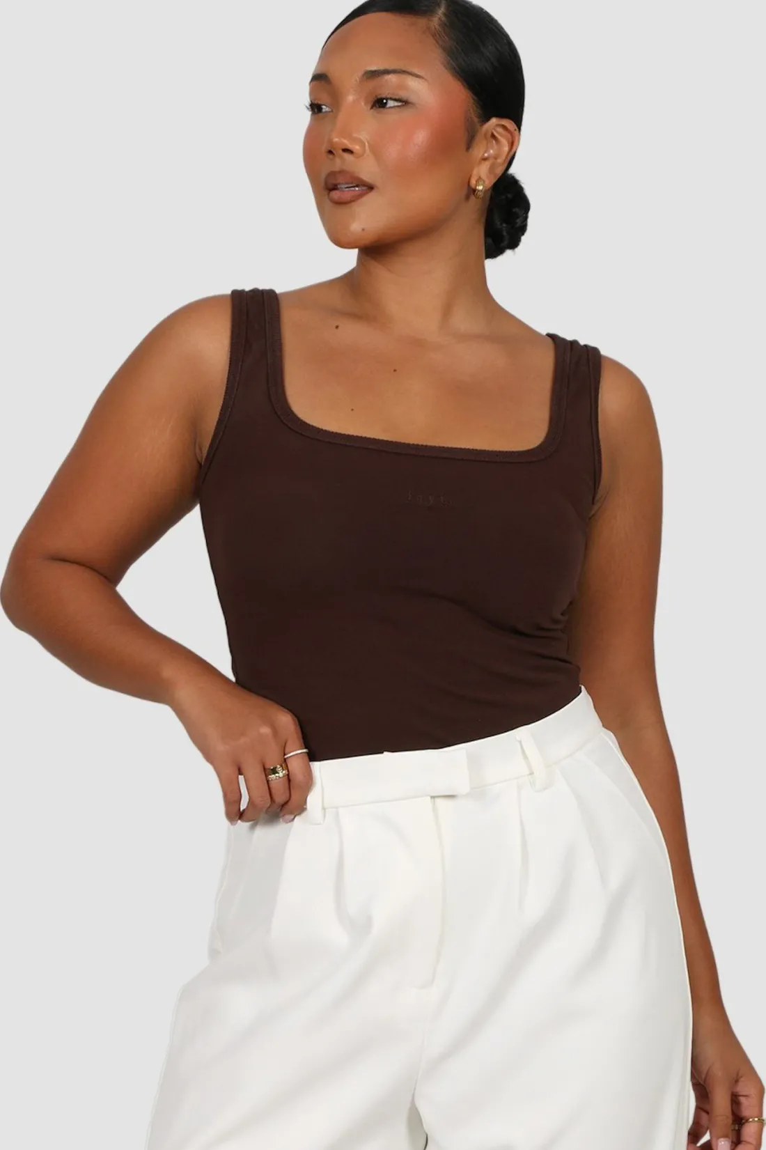 Fayt Tops | LOGO TANK CHOCOLATE