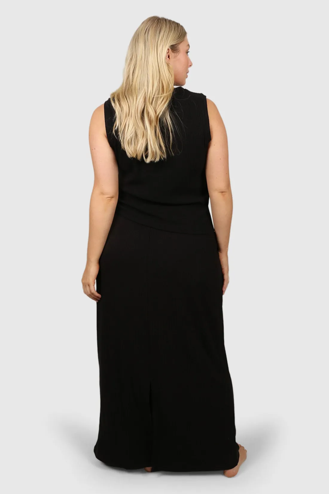 fifer_top_black_5.webp Fayt Tops | FIFER TOP BLACK