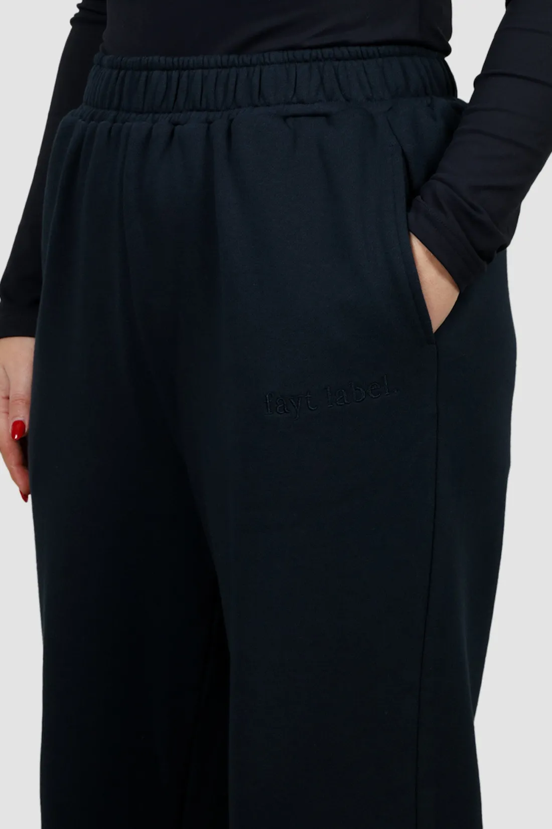 flare_sweatpant_midnight_4.webp Fayt Sets | FLARE SWEATPANT MIDNIGHT