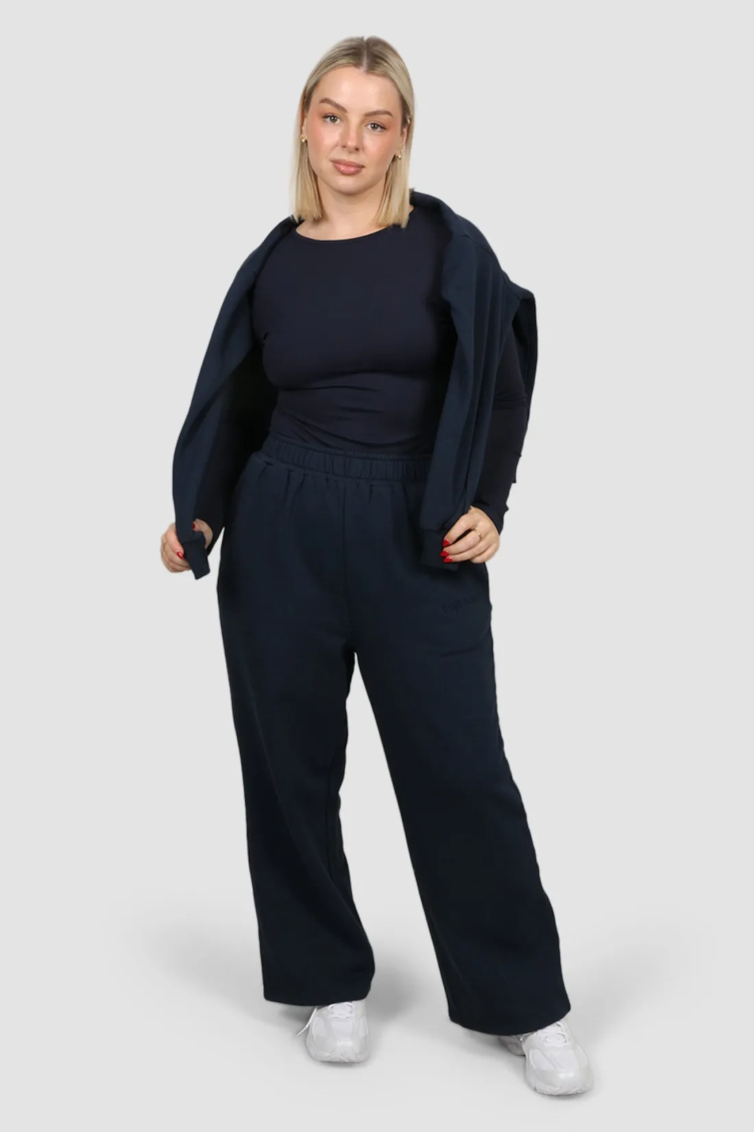 flare_sweatpant_midnight_7.webp Fayt Sets | FLARE SWEATPANT MIDNIGHT