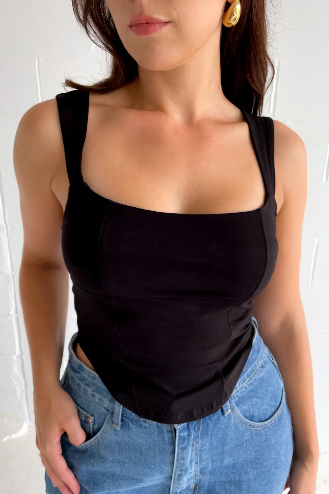 leyna_top_black_5.webp Fayt Tops | LEYNA TOP BLACK