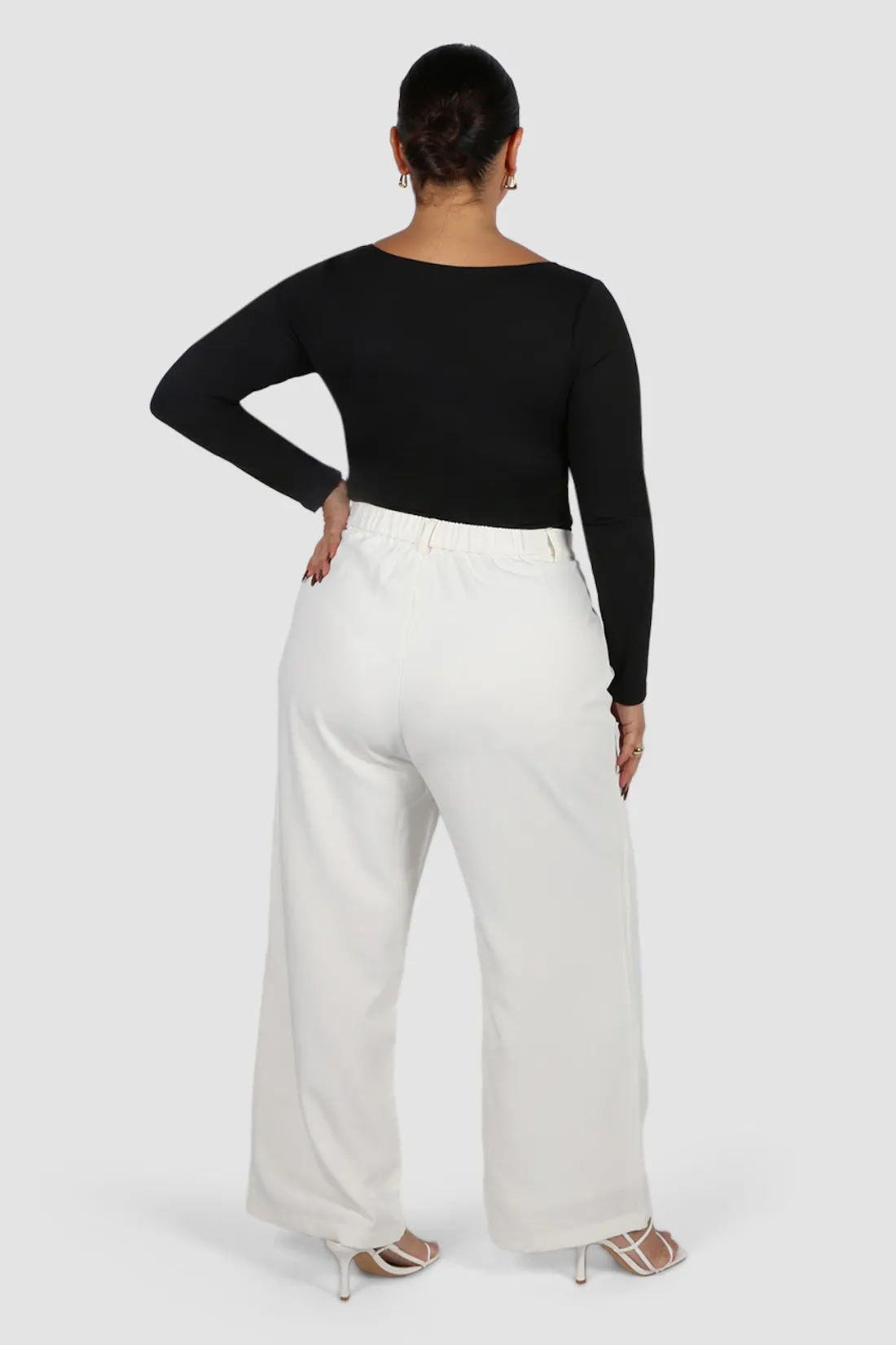 scoop_neck_bodysuit_black_3.webp Fayt Tops | SCOOP NECK BODYSUIT BLACK