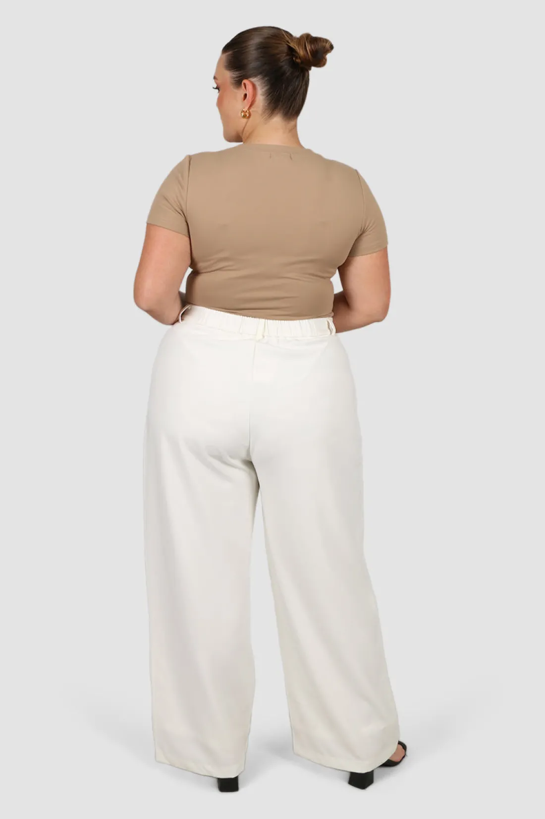 ss_bodysuit_coffee_3.webp Fayt Tops | S/S BODYSUIT COFFEE