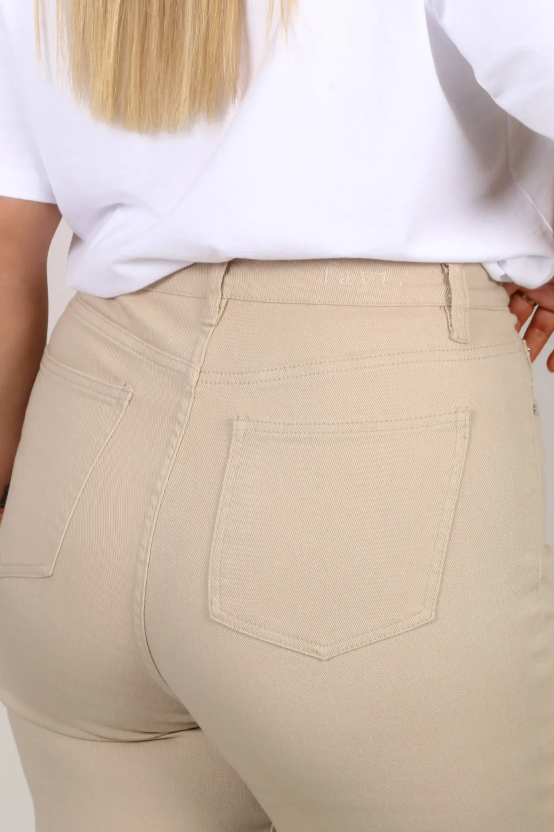 walker_jeans_stone_3.webp Fayt Denim | Jeans | WALKER JEANS STONE